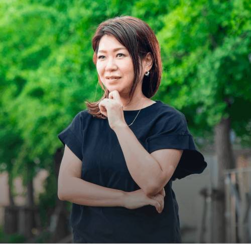 粟生 万琴 さん